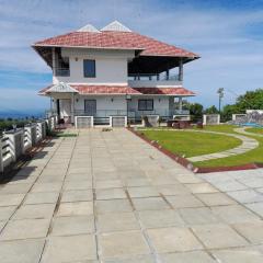 Plachoos Gardens - A luxury serviced villa in Kuttikkanam, Peermede