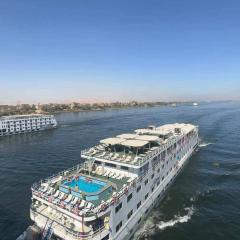 Royal Cruise Aswan to Luxor 3 Night