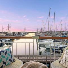 Waterfront Escape On Fishermans Wharf W Ocean View