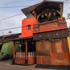 OYO 94405 D'classic Homestay