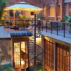 Chuanxing Yinli Hotel Chengdu Kuanzhai Alley Branch, with free welcome wine and afternoon tea