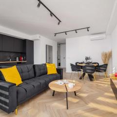 Luksusowy, Klimatyzowany Apartament w Krakowie z Biurkiem i Parkingiem by Renters Prestige