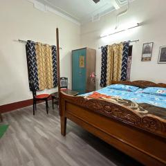 ATITHI HOMESTAY - Entire 2BHK in Central Bolpur with Private Parking - Pet Friendly