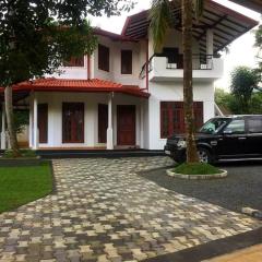 Newlook Holiday Bungalow-Matale