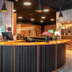 铂尼公园松恩酒店