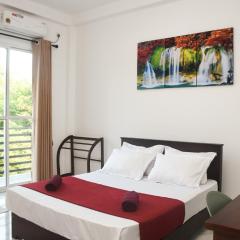 Solid Hotel Boralasgamuwa