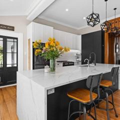 Luxury Villa on Napier Hill