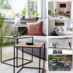 BEST STAY moderne Stadtwohnungen in Hünfeld - Küche, Schlafsofa, Terrasse oder Balkon WLAN Smart TV
