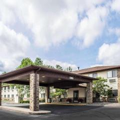 GrandStay Hotel & Suites Minocqua