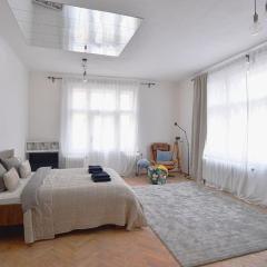 Airy & Bright Flat in Dejvice by Prague Castle