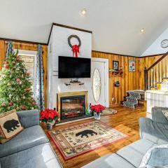 5 Mi to Blue Ridge Parkway Mountain Cabin in Cana