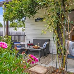 Rose Cottage - Lake Coleridge Holiday Home