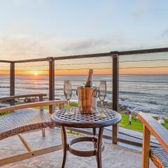 Sur La Mer, beachfront, tidal pools