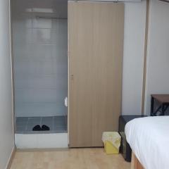 Stayin Myeongdong Guesthouse - Foreigners only