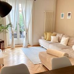 Central, Bright and Stylish 3 rooms Apartment