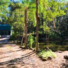 LAKE VIEW CHALET Australia Zoo close by