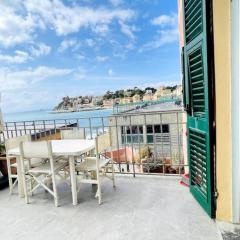 Comodissimo Gaslini e mare