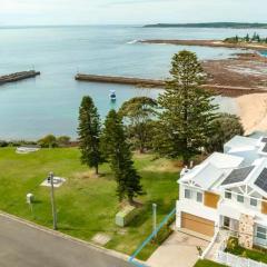 LegaSea Lodge - Pet Friendly Beachfront Plunge Pool