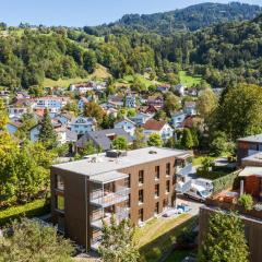 Urban-Apartmenthaus zwischen Berg und See