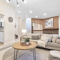 Multi functional Family Home in Redmond and only four mins to MSFT