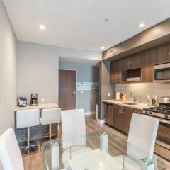 Elegant 2BR Luxury Condo in the Heart of DTLA