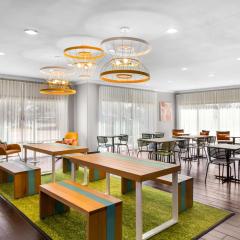 Spark by Hilton Pearland