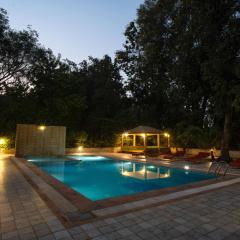 Treebo Premium Mowgli's Den, Pench