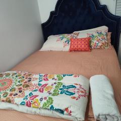 Comfy Private Queen rm A