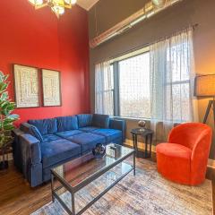Cozy 420-Friendly 3BR Modern Home with Optional Parking Near McCormick Place, Museum Campus and Soldier Field