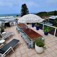 Norah Head Beachside living with Private rooftop