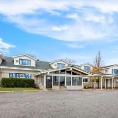 Rodeway Inn Formerly Camp Inn Lodge