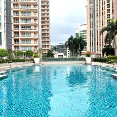 Venice BGC Luxury Condo - Balcony, Pool, Wi-Fi