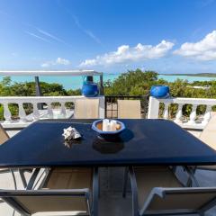 Waterside Home, Shaded Whirlpool Spa, Outdoor Dining, Smart TV, Amazon Prime