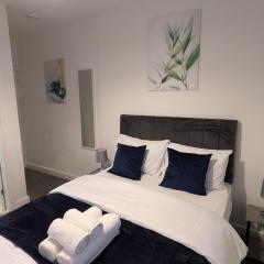 Contractor Home 4BR all ensuite & TVs, NR Stadium