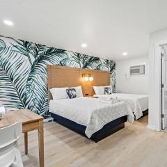 Studio 2 Double Beds Sleeps 4 Steps to Beach