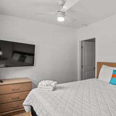 4BR2BA Sleeps 12 Pet-Friendly Steps to Beach