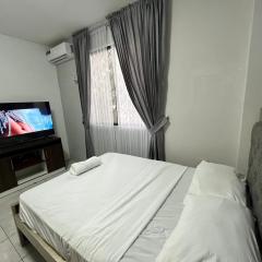 Enorme 3 habitaciones, 7 camas, centro de machala