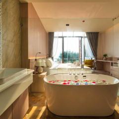 Koh Talu On Shore Hotel & Resort