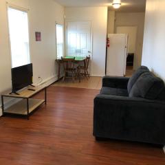 Large and private apartment in convenient area sleeps up to 10 people comfortably