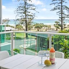 Luxury Beachfront Stay in Kirra