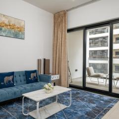 Elegant 1 Bed Apartment in Binghatti Creek