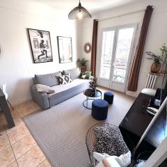 Appartement avec balcon, 5 min du Métro 1-6, Nation, Disneyland, Zoo, Bois de Vincennes