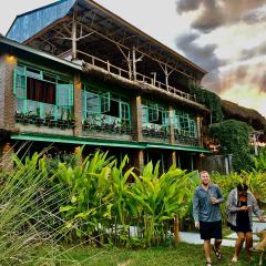 Mount Kilimanjaro 360 view Cottage