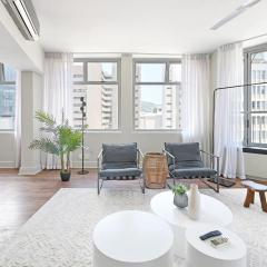 Elevated Luxury 2-Bed Apt with Elevator Access