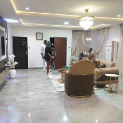 STEPH Apartment