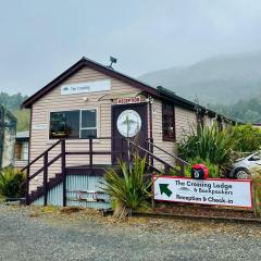 The Crossing Lodge & Backpackers