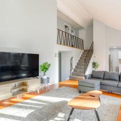 3 Mi to Dtwn Home with Yard in Newark