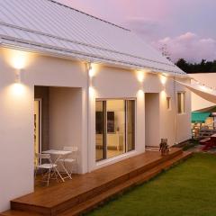 Gangneung WhiteN Pension