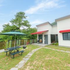 gyeongsan stage-ipple pet pension