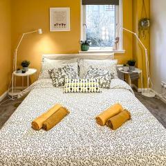Sunny day new flat with 5 beds
